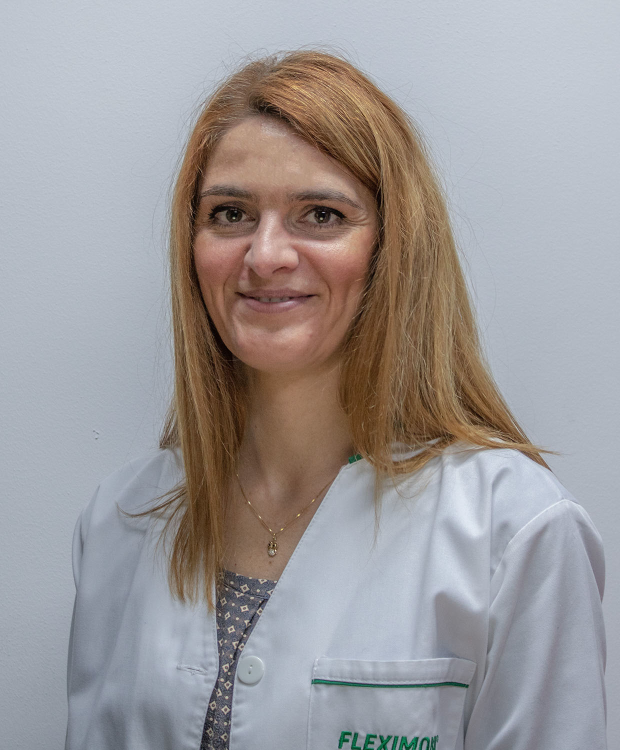 Dr. Roxana Cerbulescu - medic specialist in Reumateumaologie si Recuperare Medicala